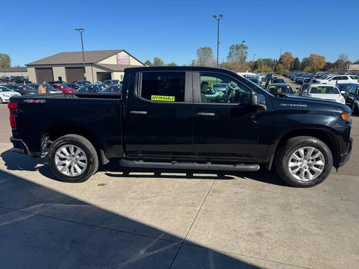 2020 Chevrolet Silverado 1500 Custom