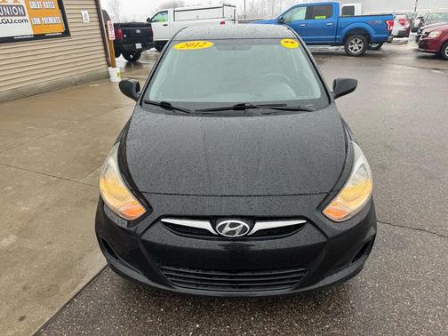 2012 Hyundai Accent GS