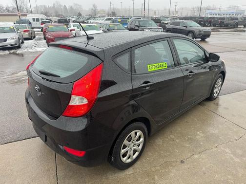 2012 Hyundai Accent GS