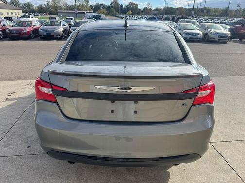 2012 Chrysler 200 S