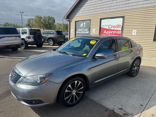 2012 Chrysler 200 S