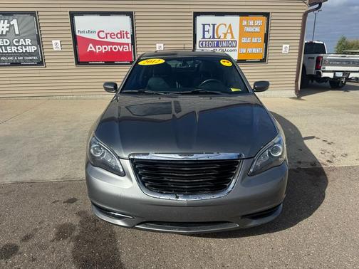 2012 Chrysler 200 S