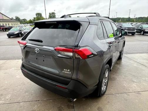 2023 Toyota RAV4 Hybrid XLE