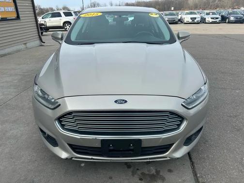 2015 Ford Fusion Hybrid SE