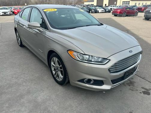 2015 Ford Fusion Hybrid SE