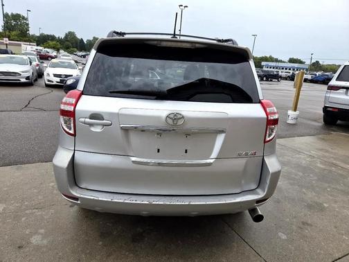 2011 Toyota RAV4 Sport