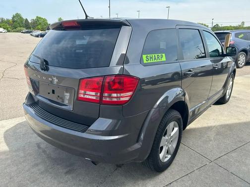Granite Crystal Metallic 2015 Dodge Journey SE