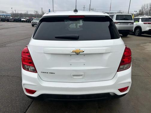 2022 Chevrolet Trax LS