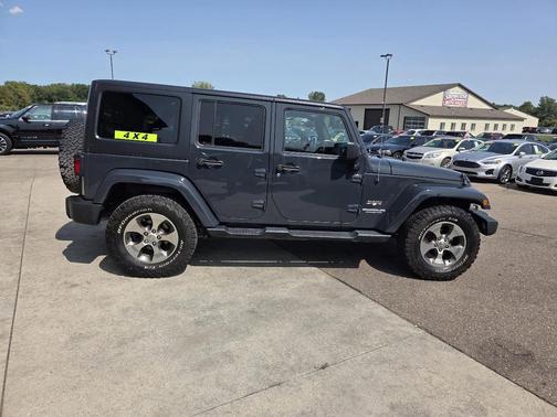 2017 Jeep Wrangler Unlimited Sahara