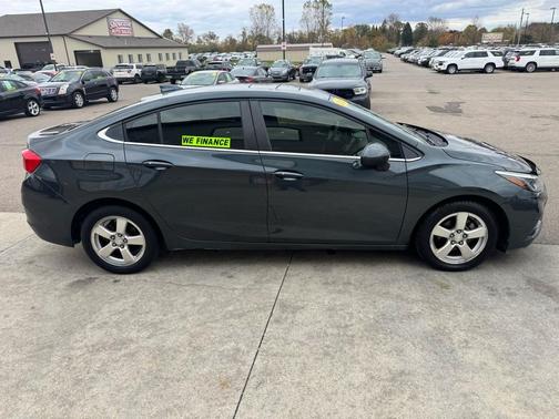 2018 Chevrolet Cruze LT