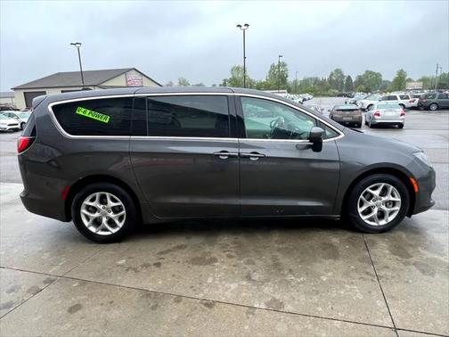 2017 Chrysler Pacifica Touring