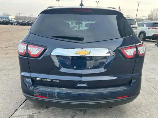 2017 Chevrolet Traverse LS