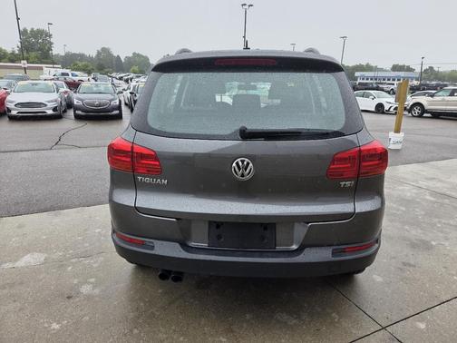 2016 Volkswagen Tiguan S