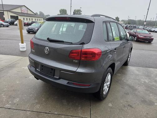 2016 Volkswagen Tiguan S