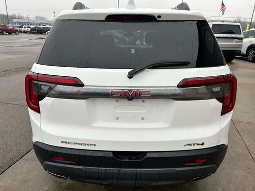 2020 GMC Acadia AWD AT4