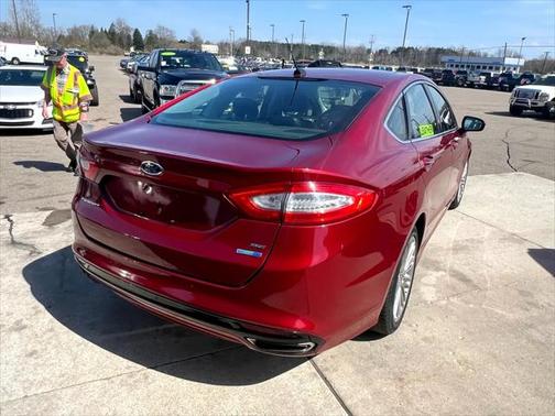 2016 Ford Fusion SE
