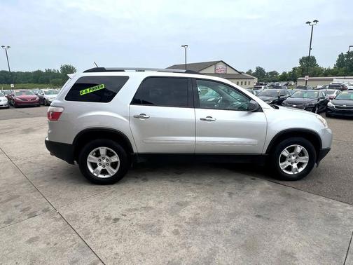 2010 GMC Acadia SL
