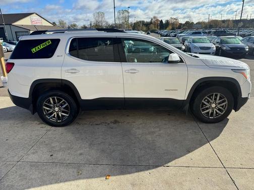 2017 GMC Acadia SLT-1