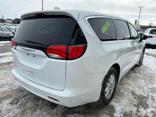 2017 Chrysler Pacifica Touring