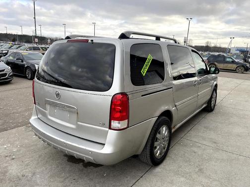 Photo 3 of 16 of 2006 Buick Terraza CXL
