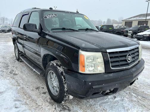 2004 Cadillac Escalade Base
