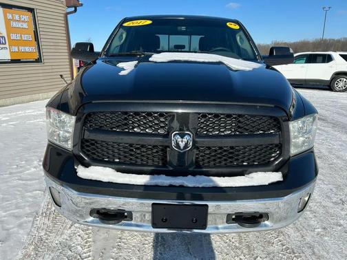 2017 RAM 1500 SLT