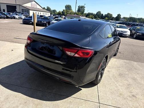 2015 Chrysler 200 C