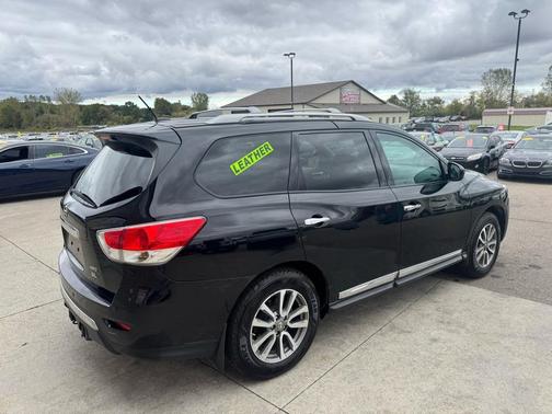 2014 Nissan Pathfinder S