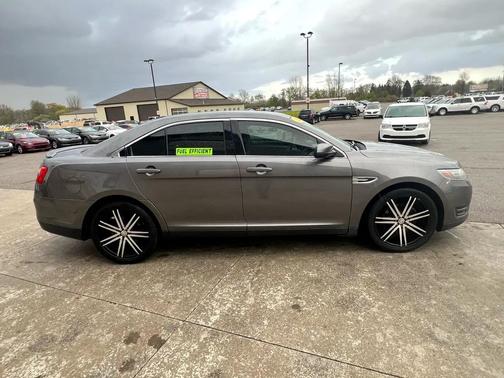2013 Ford Taurus SEL