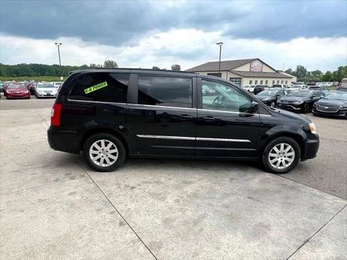 2011 Chrysler Town & Country Touring-L