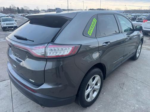 2018 Ford Edge SE