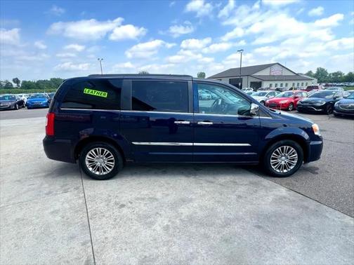 2013 Chrysler Town & Country Touring-L