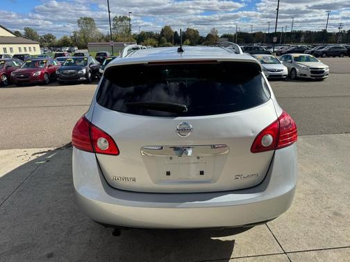 2011 Nissan Rogue SV