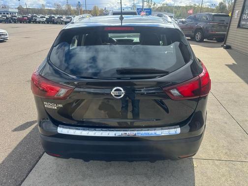 2017 Nissan Rogue Sport SL