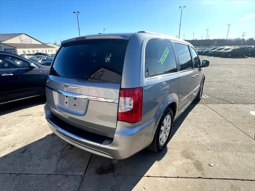 2014 Chrysler Town & Country Touring
