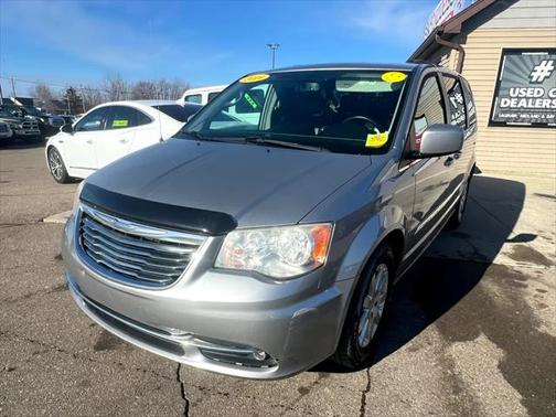 2014 Chrysler Town & Country Touring
