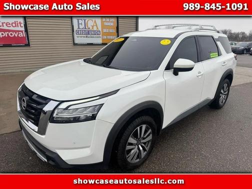 2023 Nissan Pathfinder SL 4WD