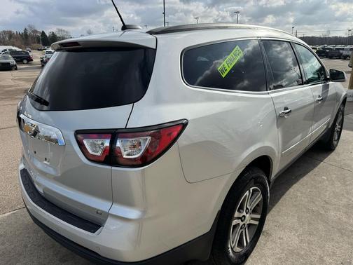 2017 Chevrolet Traverse 2LT
