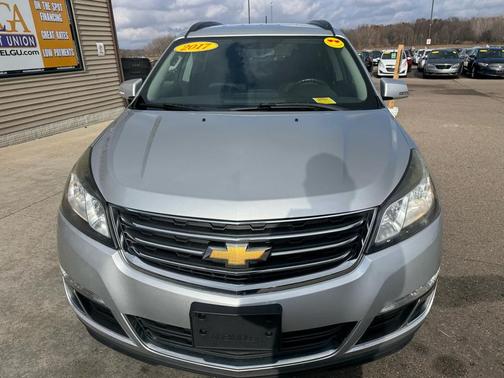 2017 Chevrolet Traverse 2LT