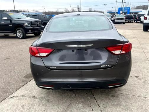 2016 Chrysler 200 S