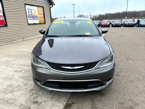 2016 Chrysler 200 S
