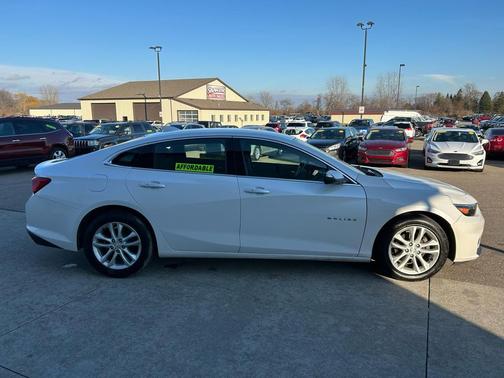 2017 Chevrolet Malibu 1LT