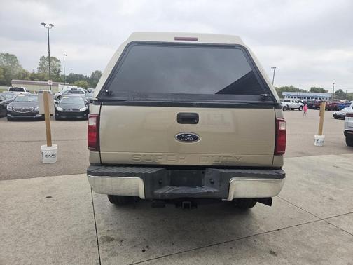 2009 Ford F-350 XLT Super Duty Crew Cab