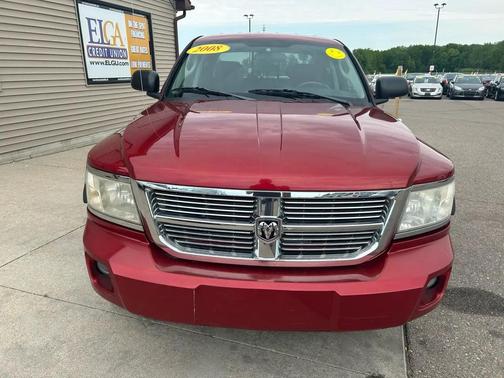 Red 2008 Dodge Dakota Laramie