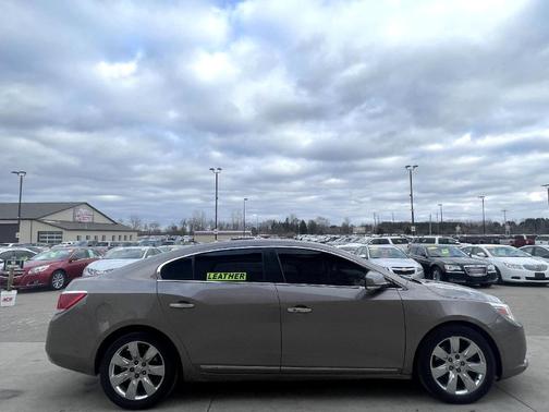 Photo 4 of 25 of 2011 Buick LaCrosse CXS
