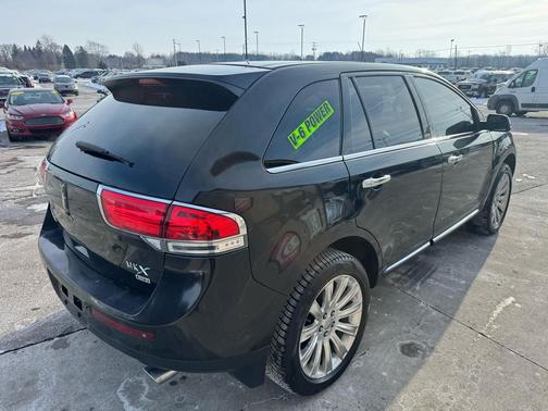 2013 Lincoln MKX Base