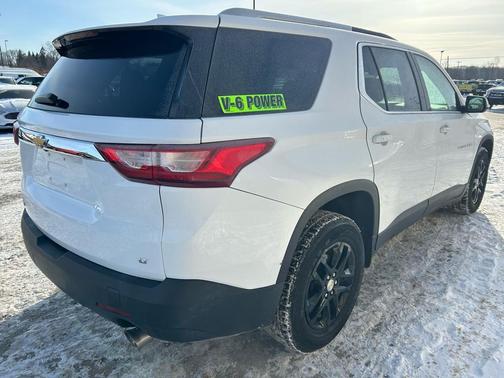 2018 Chevrolet Traverse LT Cloth