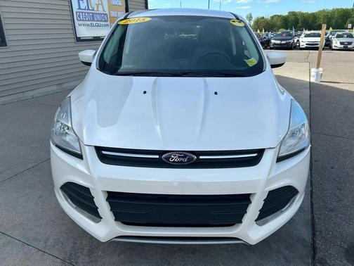 White Platinum Metallic Tri-Coat 2015 Ford Escape SE