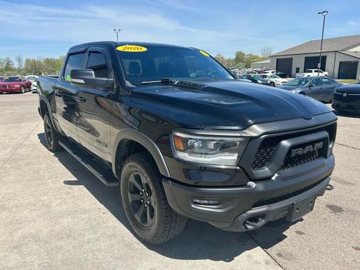 Diamond Black Crystal Pearl 2020 RAM 1500 Rebel