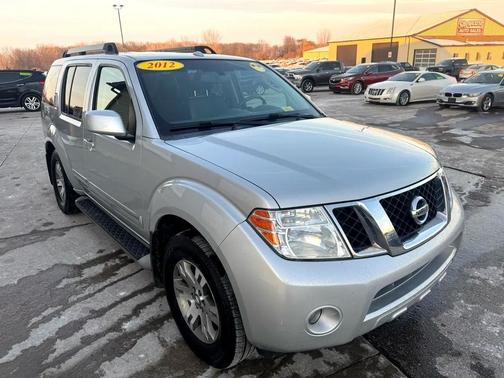 2012 Nissan Pathfinder Silver